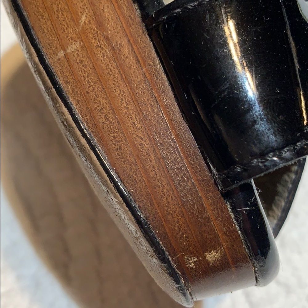 Valentino Garavani Patent sling back bow heels. 38 - Picture 6 of 10